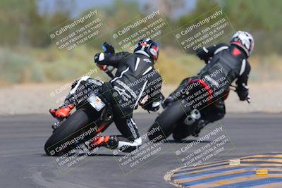 media/Sep-25-2023-Moto Forza (Mon) [[81ffa65e0a]]/B-C Group/Session 4 (Turn 2 Backside)/